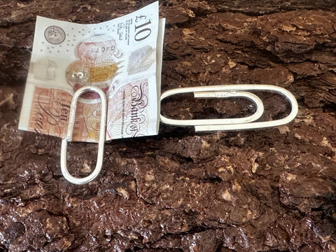 Silver note clip